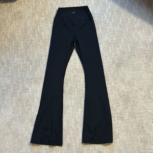 Yogalicious LUX  flare leggings — crossover waist